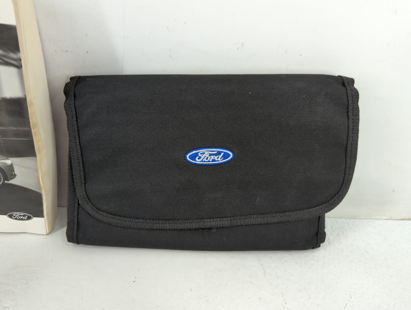 2014 Ford Fusion Owners Manual Book Guide P/N:EE5J 19A321 DA OEM Used Auto Parts - Oemusedautoparts1.com