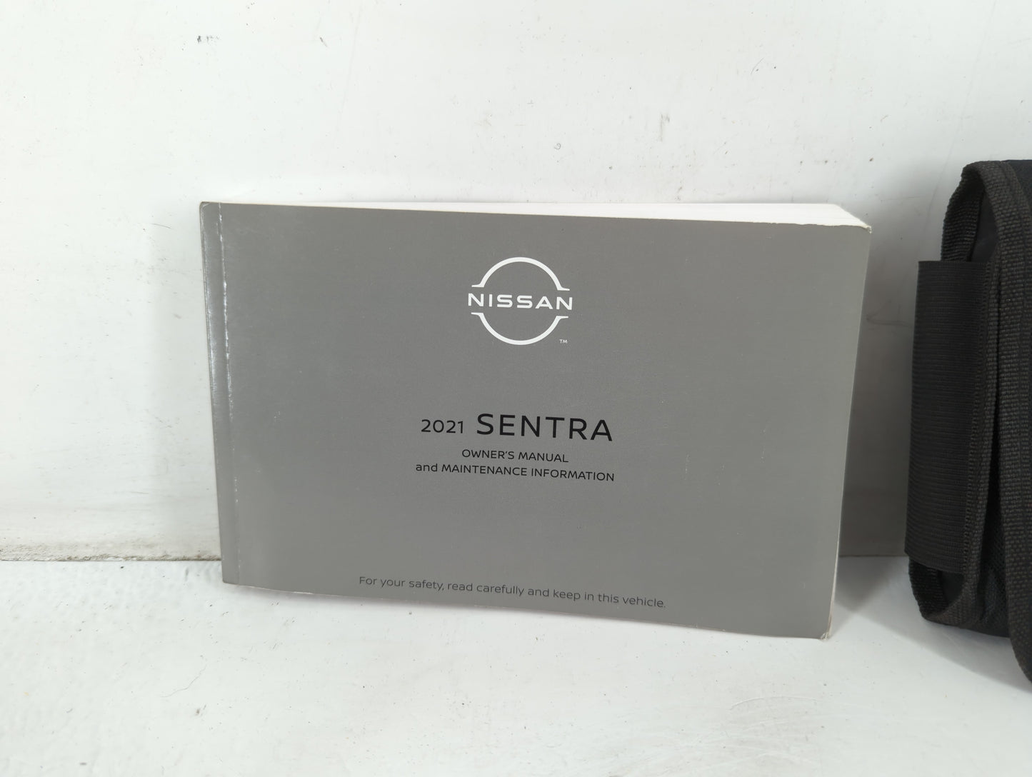2021 Nissan Sentra Owners Manual Book Guide P/N:OM21EM 0B18U2 OEM Used Auto Parts - Oemusedautoparts1.com