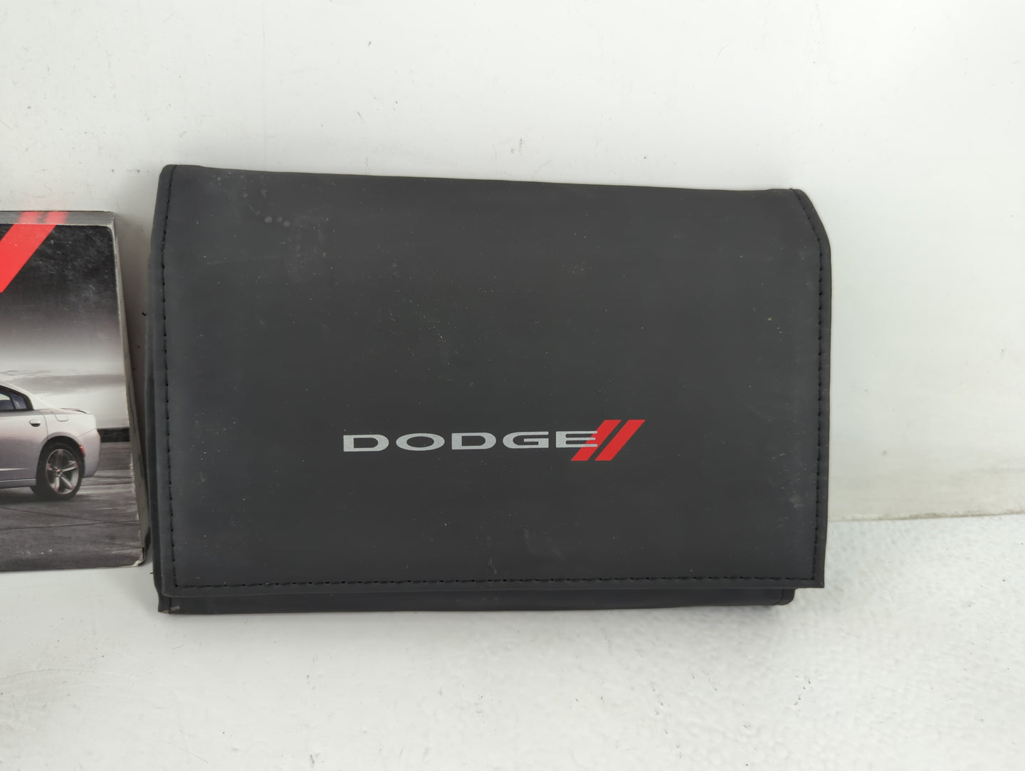 2018 Dodge Charger Owners Manual Book Guide P/N:18LD-926-AA OEM Used Auto Parts - Oemusedautoparts1.com