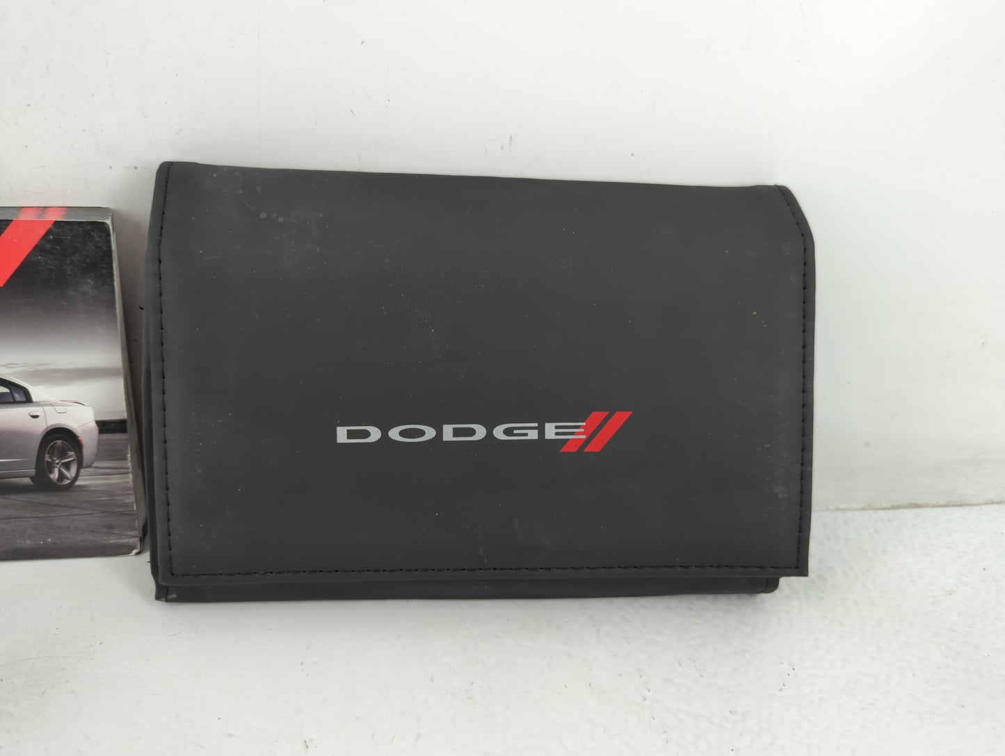 2018 Dodge Charger Owners Manual Book Guide P/N:18LD-926-AA OEM Used Auto Parts - Oemusedautoparts1.com