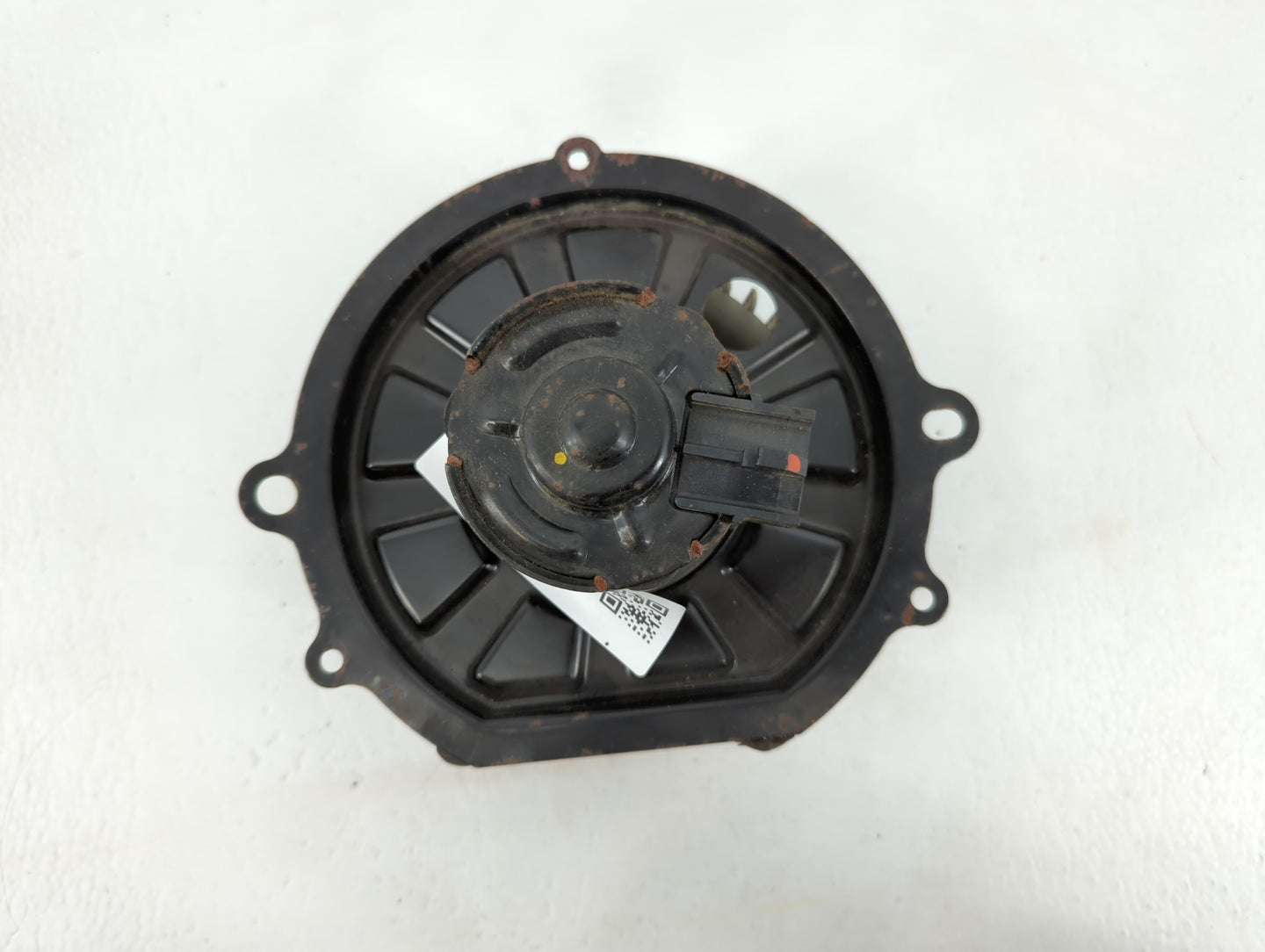 2000 Lincoln Continental Heater AC Blower Motor P/N:F70H-19805-AA BAMS 053100 0408112 Fits OEM Used Auto Parts - Oemusedautoparts1.com