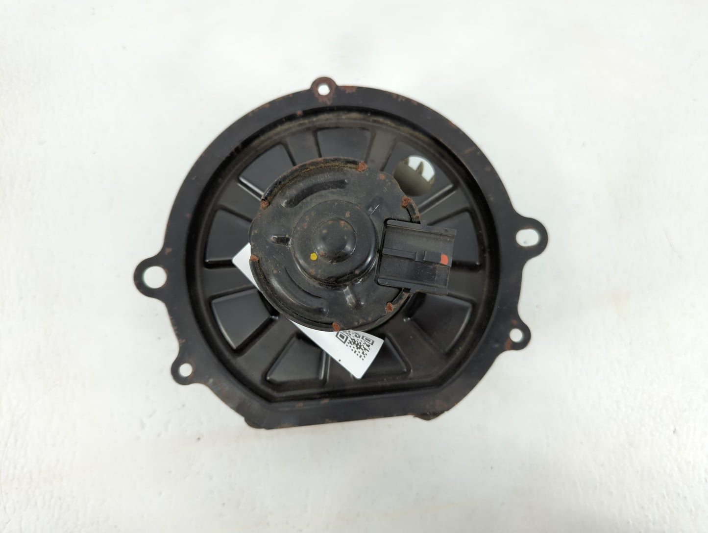 2000 Lincoln Continental Heater AC Blower Motor P/N:F70H-19805-AA BAMS 053100 0408112 Fits OEM Used Auto Parts - Oemusedautoparts1.com