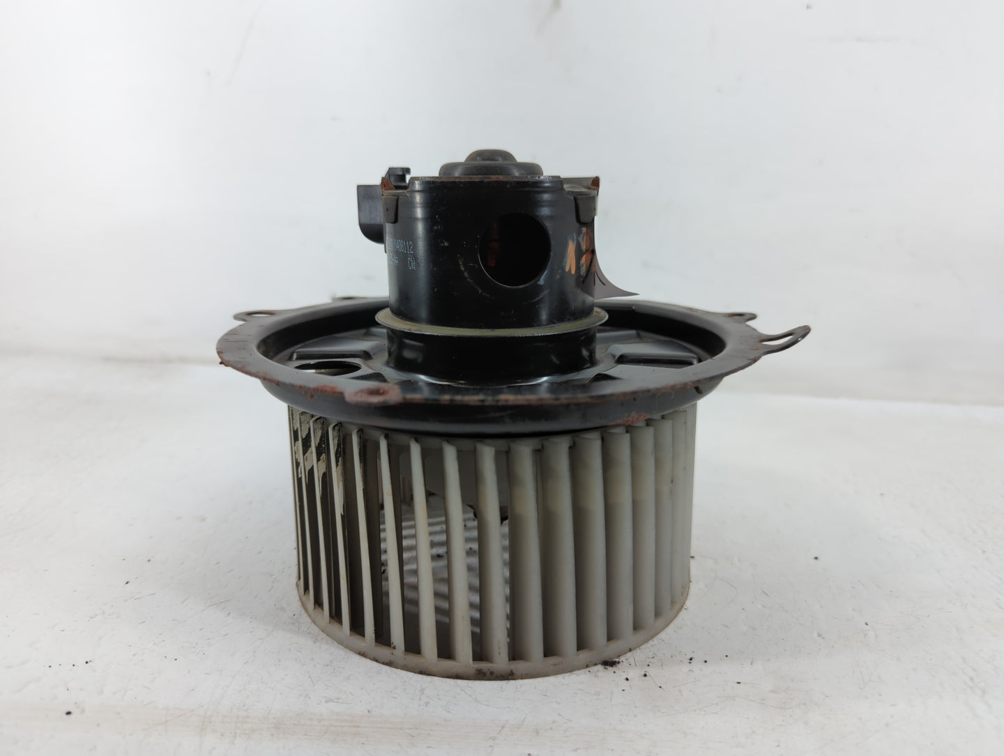 2000 Lincoln Continental Heater AC Blower Motor P/N:F70H-19805-AA BAMS 053100 0408112 Fits OEM Used Auto Parts - Oemusedautoparts1.com