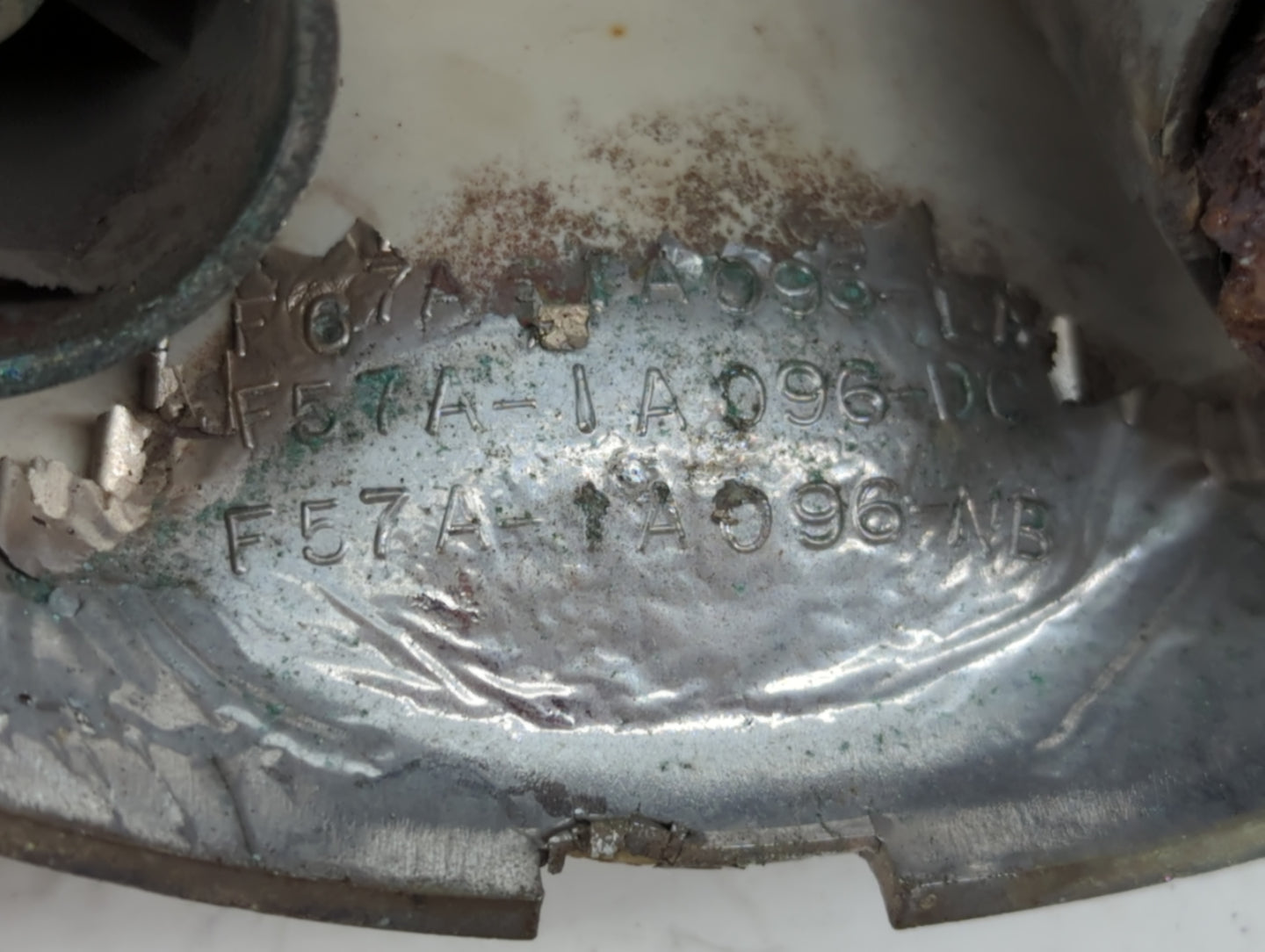 1999 Ford Explorer Rim Wheel Center Cap - Oemusedautoparts1.com