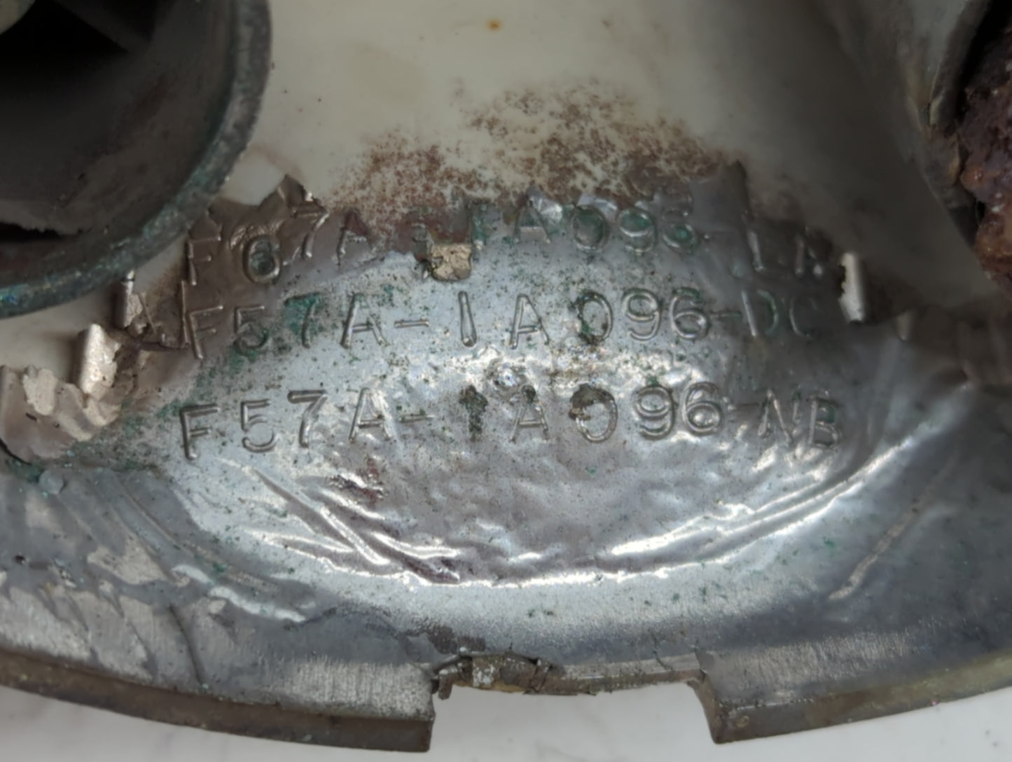 1999 Ford Explorer Rim Wheel Center Cap - Oemusedautoparts1.com