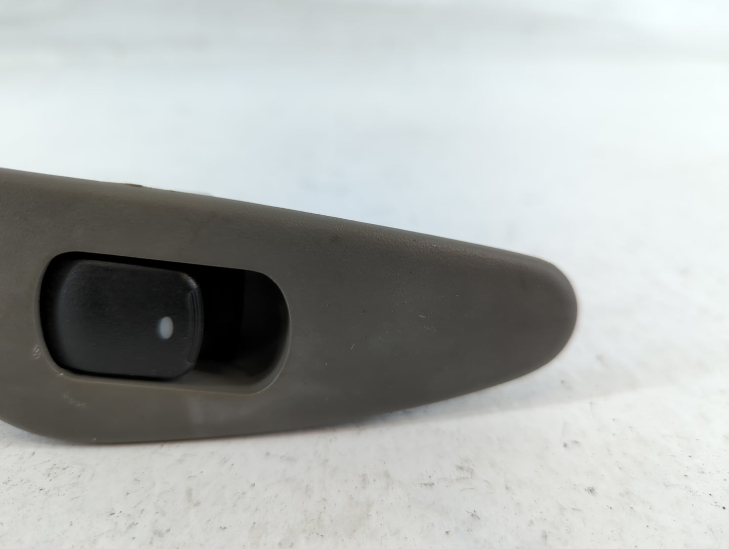 2004-2008 Chevrolet Malibu Master Power Window Switch Replacement Driver Side Left P/N:183126556 Fits OEM Used Auto Parts - Oemusedautoparts1.com