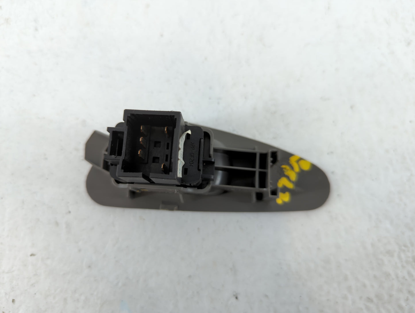 2004-2008 Chevrolet Malibu Master Power Window Switch Replacement Driver Side Left P/N:183126556 Fits OEM Used Auto Parts - Oemusedautoparts1.com
