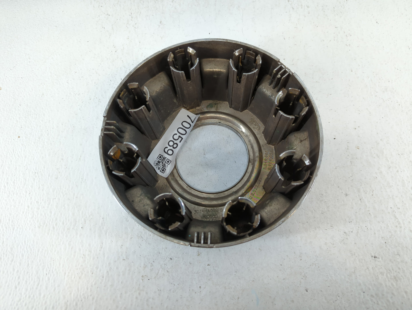 2004 Ford F-250 Rim Wheel Center Cap - Oemusedautoparts1.com