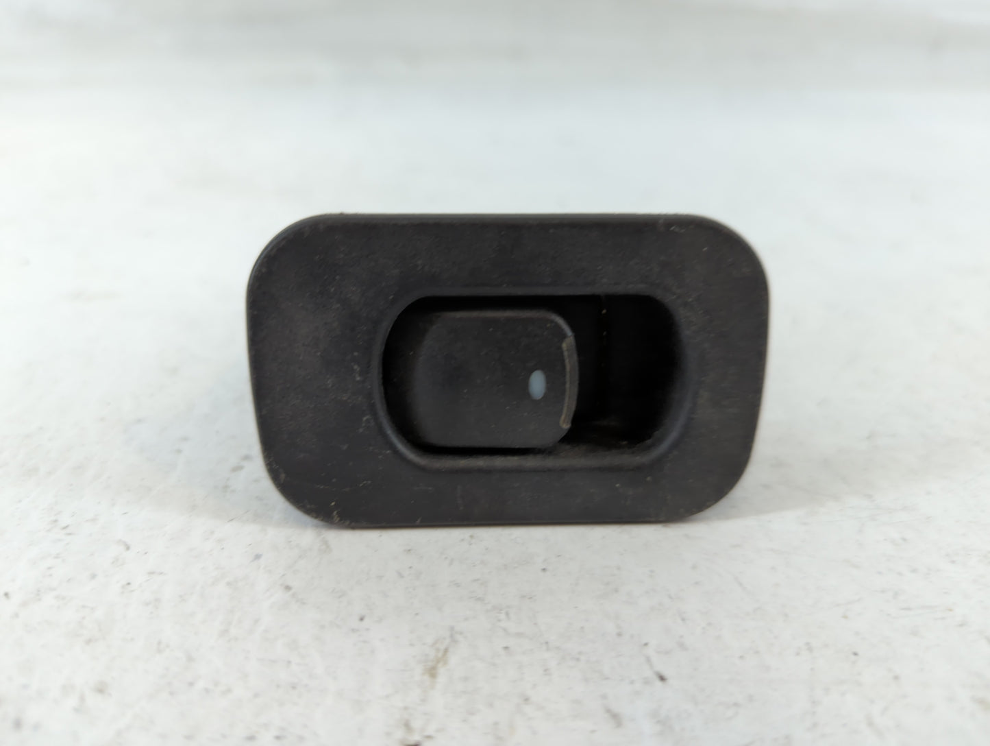 2006-2008 Pontiac G6 Master Power Window Switch Replacement Driver Side Left P/N:25949878 Fits Fits 2006 2007 2008 OEM Used Auto Parts - Oemusedautoparts1.com