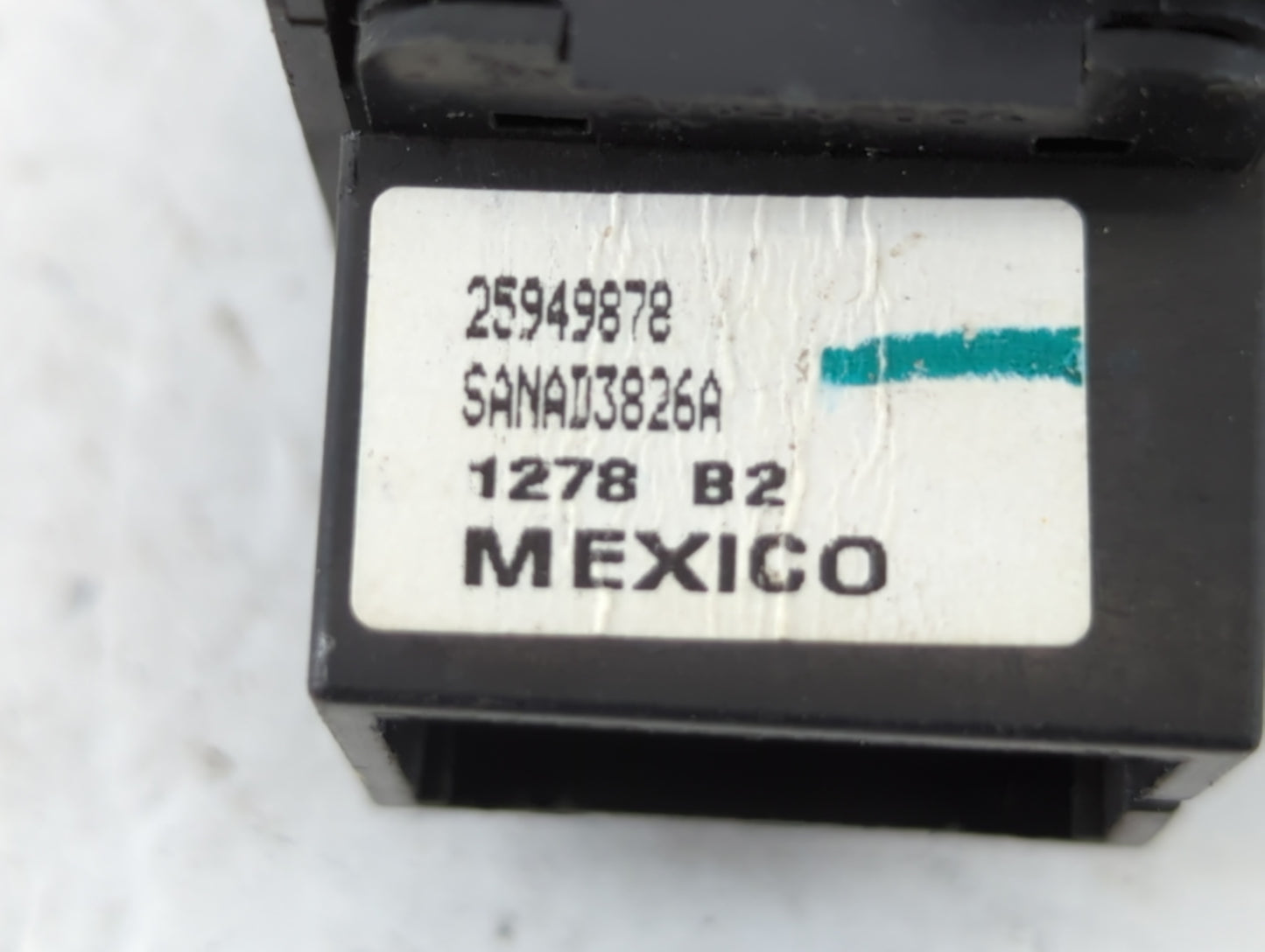2006-2008 Pontiac G6 Master Power Window Switch Replacement Driver Side Left P/N:25949878 Fits Fits 2006 2007 2008 OEM Used Auto Parts - Oemusedautoparts1.com