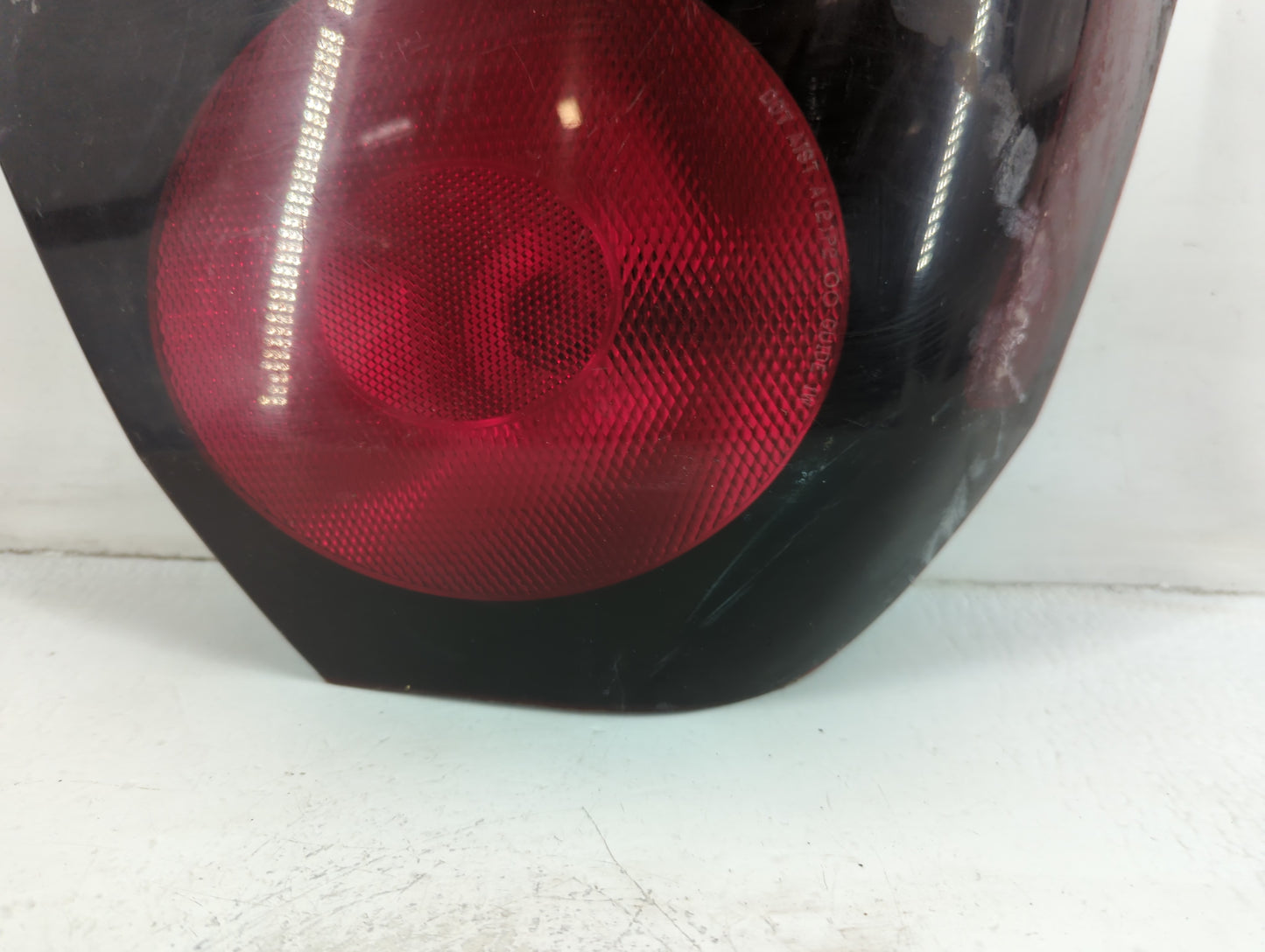 2004-2005 Chevrolet Impala Tail Light Assembly Driver Left OEM P/N:16525261 Fits Fits 2004 2005 OEM Used Auto Parts - Oemusedautoparts1.com