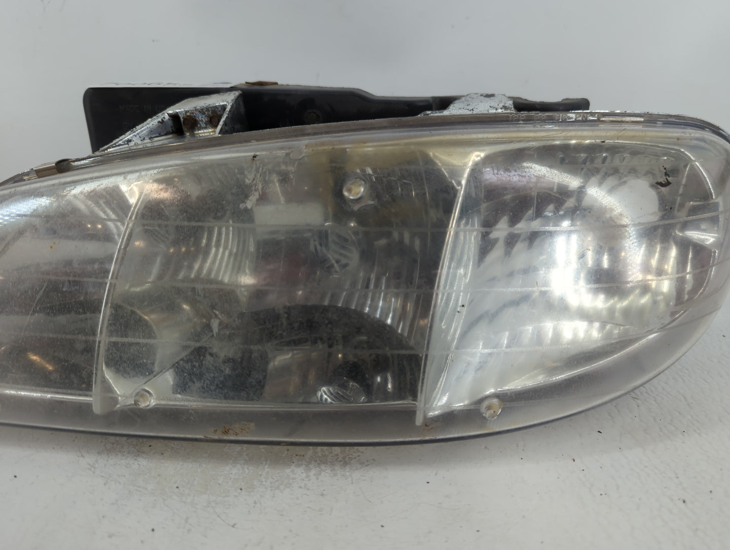 1996-1998 Pontiac Grand Am Driver Left Oem Head Light Headlight Lamp - Oemusedautoparts1.com