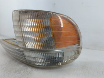 2000-2002 Ford Focus Passenger Right Oem Head Light Headlight Lamp