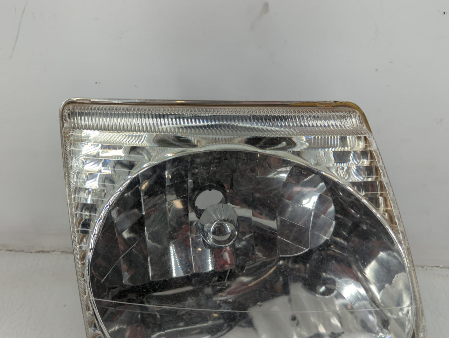 Ford Explorer Passenger Right Oem Head Light Headlight Lamp - Oemusedautoparts1.com