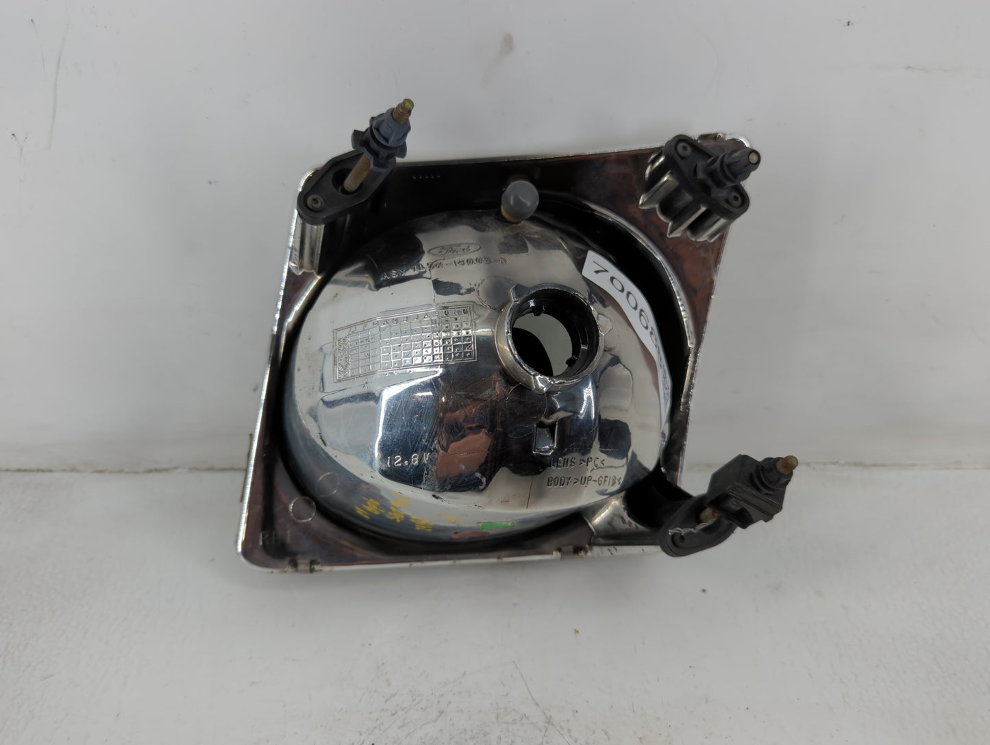 Ford Explorer Passenger Right Oem Head Light Headlight Lamp - Oemusedautoparts1.com