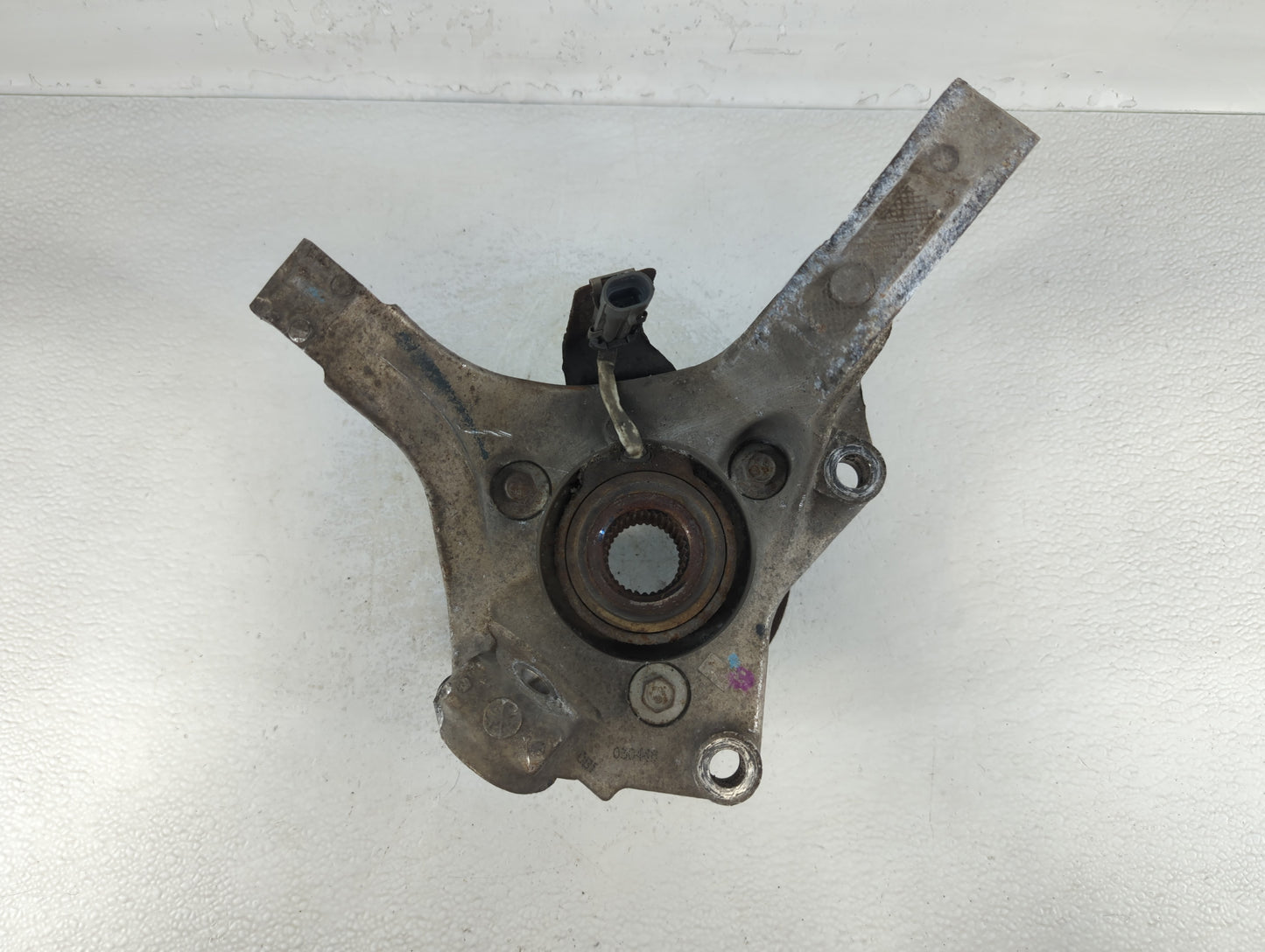 2000 Pontiac Bonneville Wheel Hub - Oemusedautoparts1.com