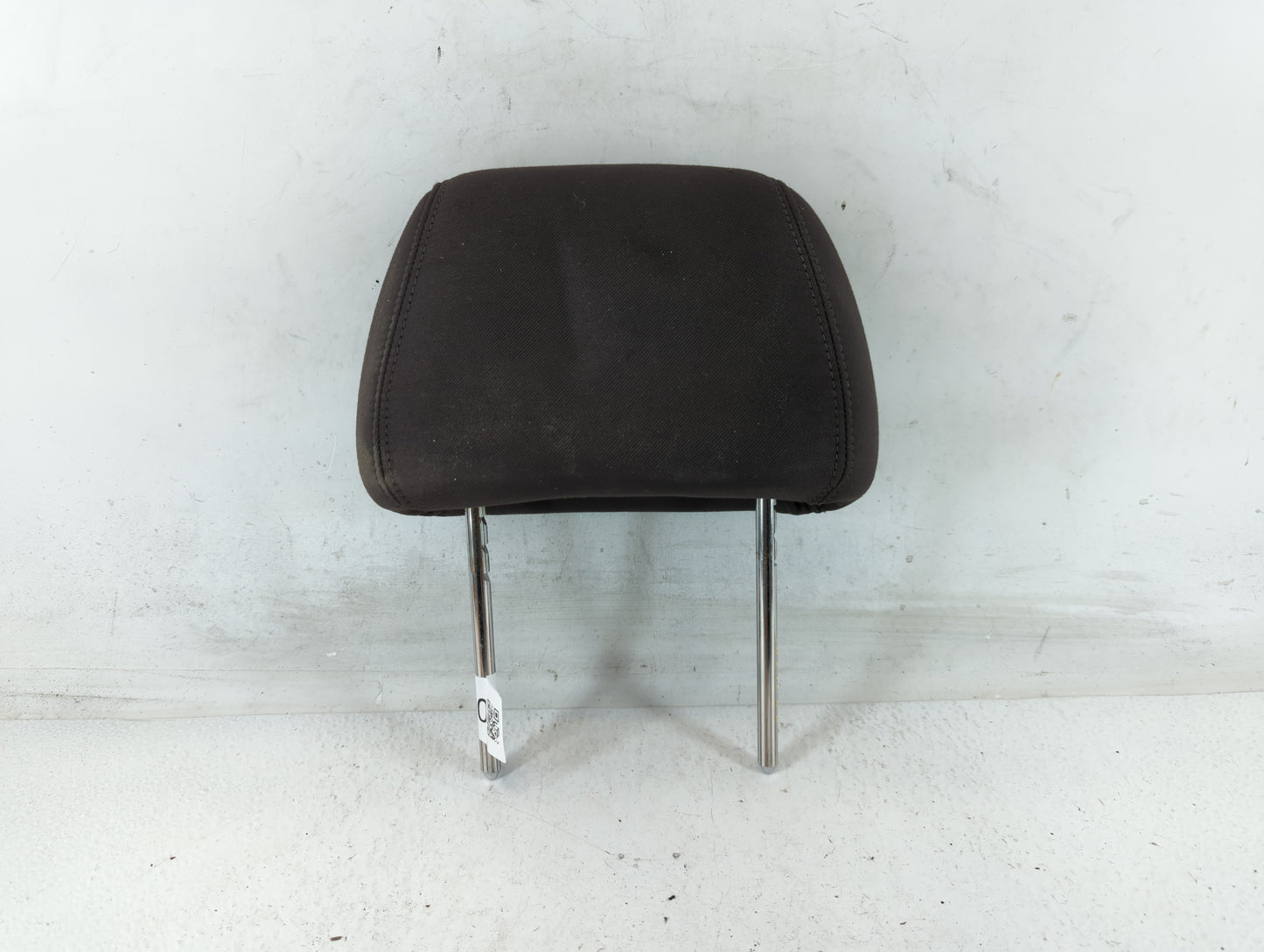 2011-2012 Chevrolet Malibu Headrest Head Rest Front Driver Passenger Seat Fits Fits 2011 2012 OEM Used Auto Parts - Oemusedautoparts1.com