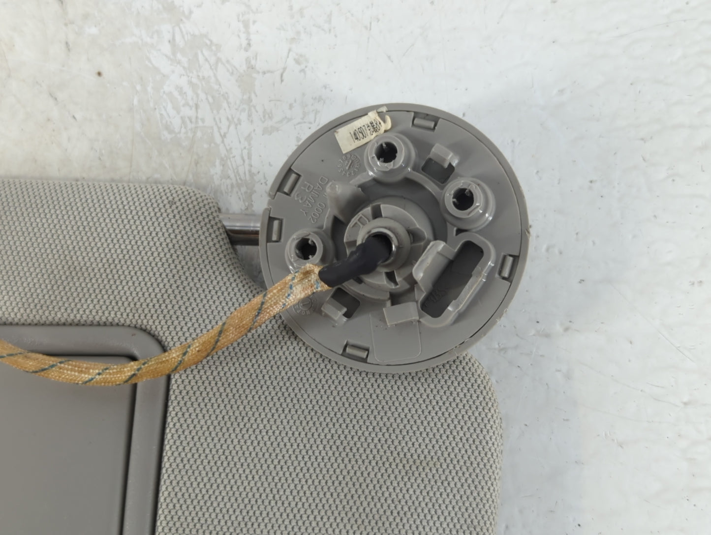 2013-2016 Chevrolet Malibu Sun Visor Shade Replacement Passenger Right Mirror Fits Fits 2013 2014 2015 2016 OEM Used Auto Parts - Oemusedautoparts1.com