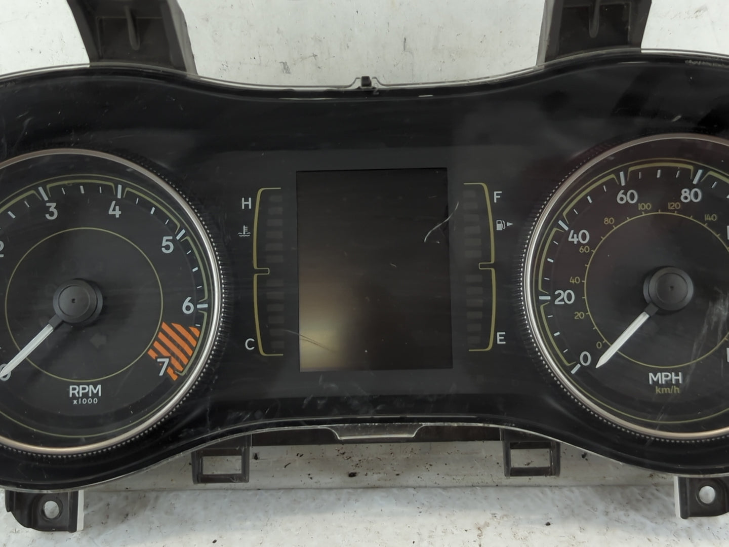 2014 Jeep Cherokee Instrument Cluster Speedometer Gauges P/N:P56054651AG Fits OEM Used Auto Parts - Oemusedautoparts1.com