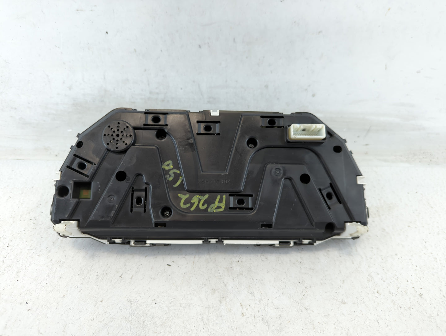 2018 Mitsubishi Eclipse Cross Instrument Cluster Speedometer Gauges P/N:A2C99362601 Fits OEM Used Auto Parts - Oemusedautoparts1.com