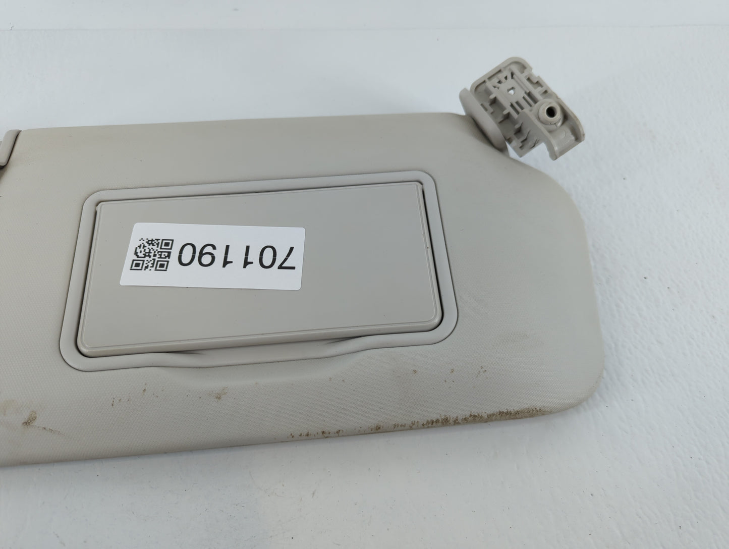 2021-2022 Ford Escape Sun Visor Shade Replacement Passenger Right Mirror Fits Fits 2021 2022 OEM Used Auto Parts - Oemusedautoparts1.com