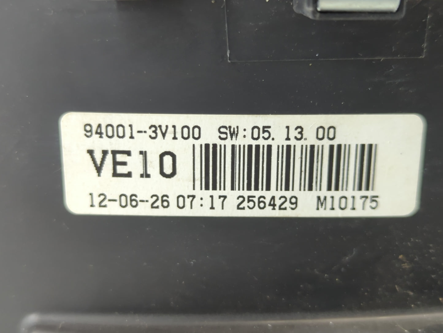 2012-2013 Hyundai Azera Instrument Cluster Speedometer Gauges P/N:94001-3V100 Fits Fits 2012 2013 OEM Used Auto Parts - Oemusedautoparts1.com