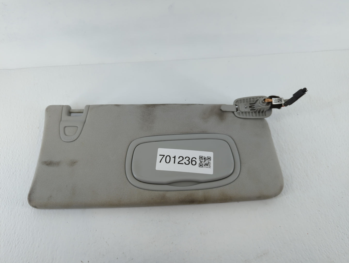 2019 Jeep Compass Sun Visor Shade Replacement Passenger Right Mirror Fits OEM Used Auto Parts - Oemusedautoparts1.com