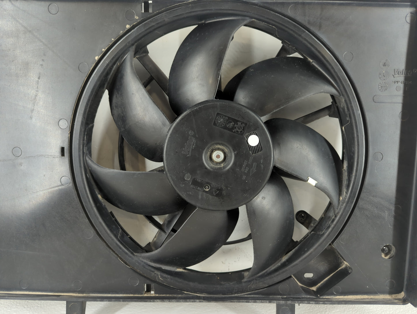 2011-2019 Ford Fiesta Left Radiator Fan Motor Assembly - Oemusedautoparts1.com