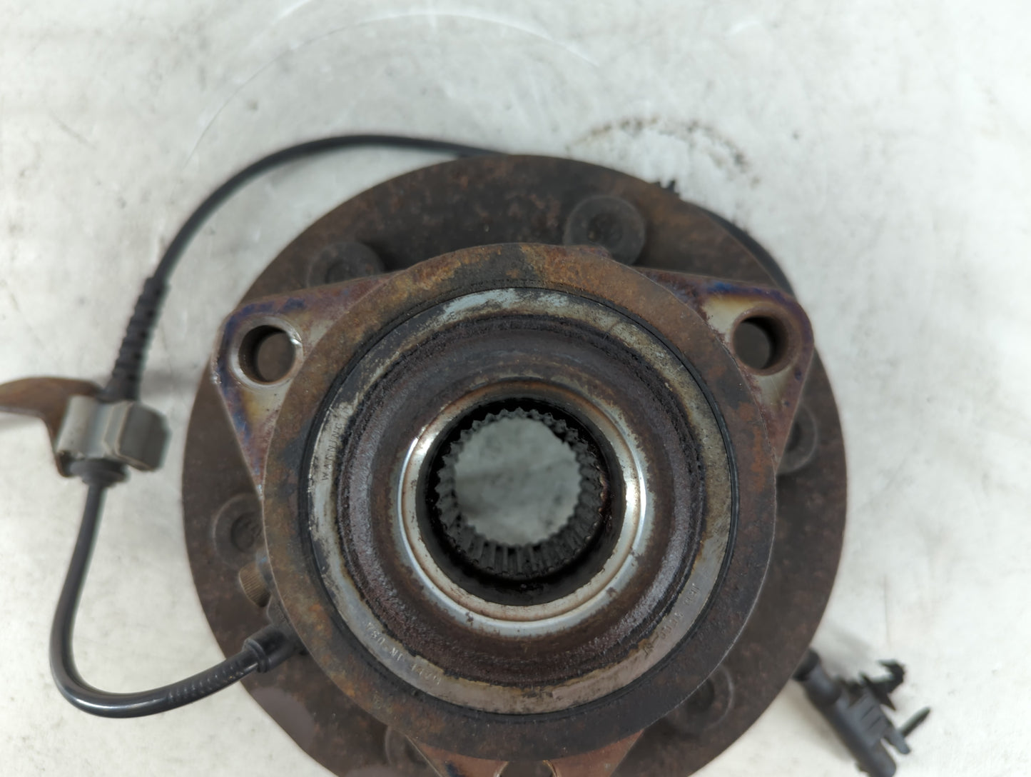 2007 Cadillac Escalade Esv Wheel Hub - Oemusedautoparts1.com