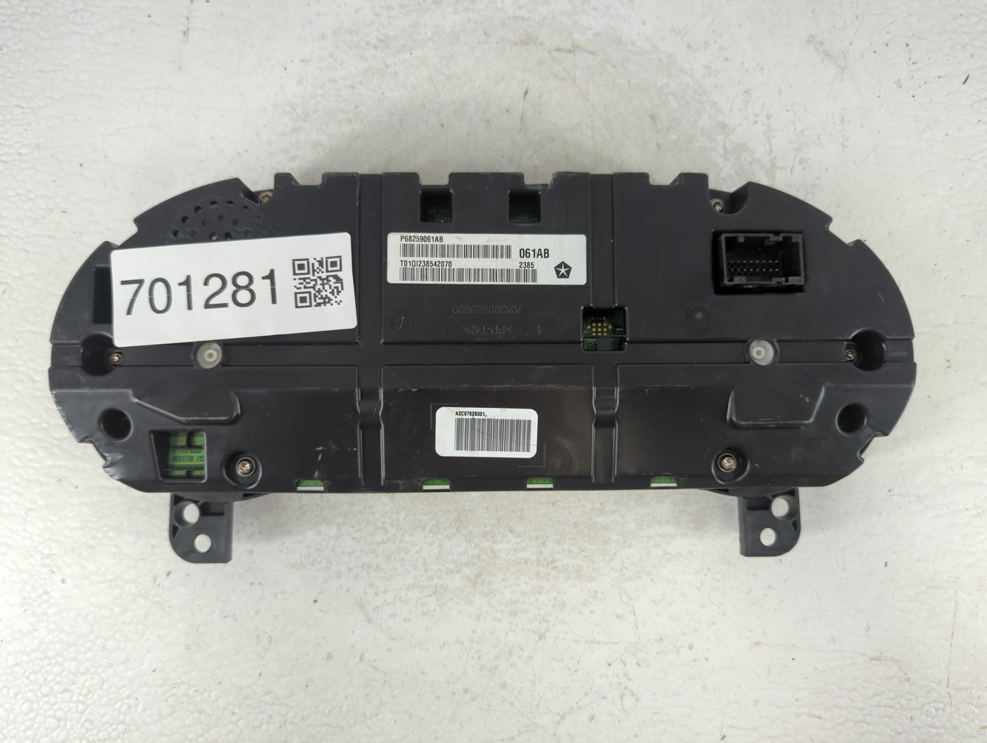 2016 Chrysler 200 Instrument Cluster Speedometer Gauges P/N:P68259061AB Fits OEM Used Auto Parts - Oemusedautoparts1.com
