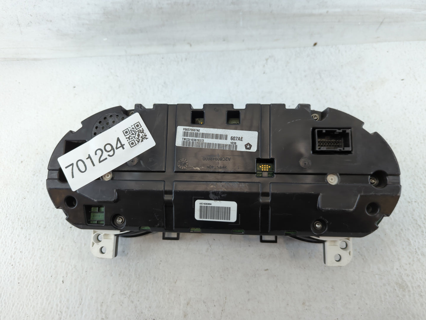 2019 Jeep Cherokee Instrument Cluster Speedometer Gauges P/N:P68379607AE Fits OEM Used Auto Parts - Oemusedautoparts1.com