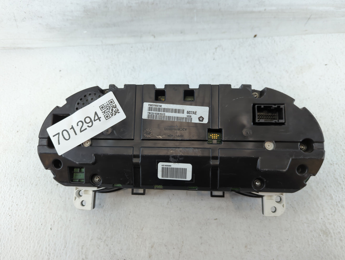 2019 Jeep Cherokee Instrument Cluster Speedometer Gauges P/N:P68379607AE Fits OEM Used Auto Parts - Oemusedautoparts1.com