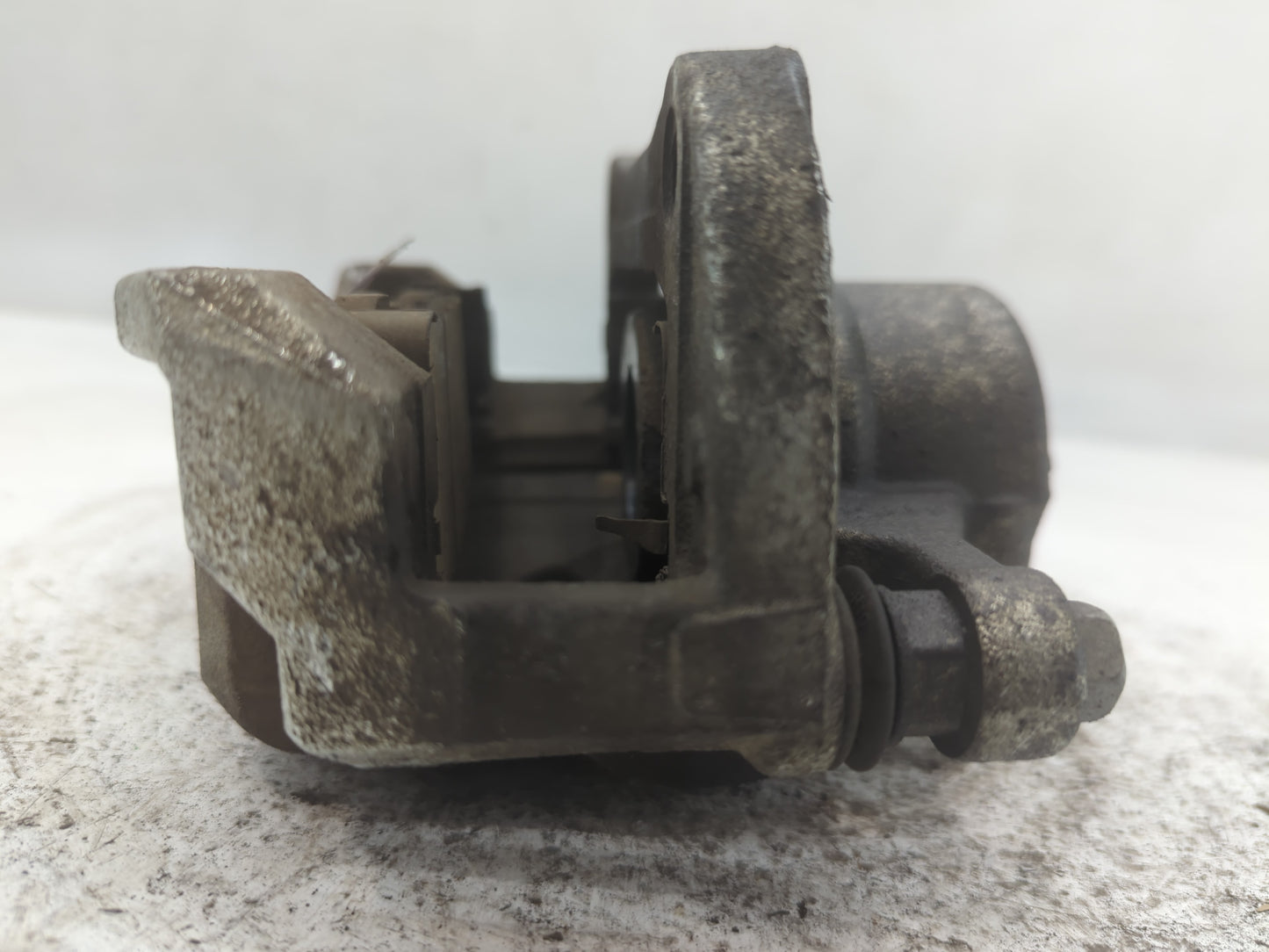 2021-2022 Hyundai Elantra Front Driver Left Brake Caliper - Oemusedautoparts1.com