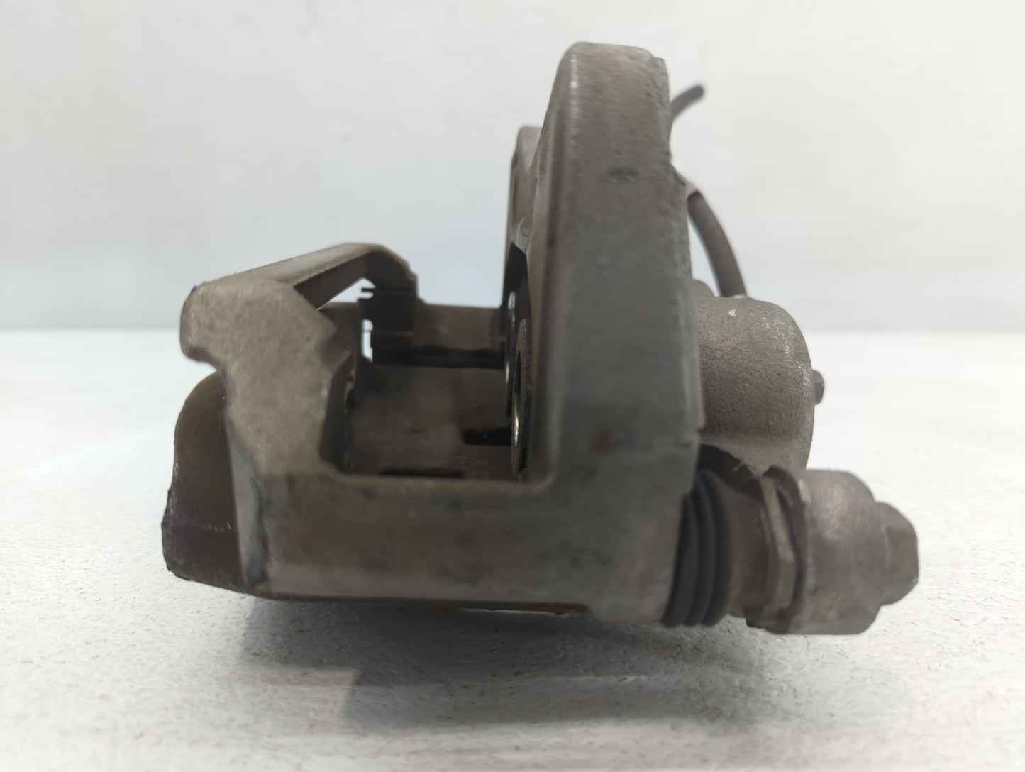 2017-2022 Gmc Acadia Front Passenger Right Brake Caliper - Oemusedautoparts1.com