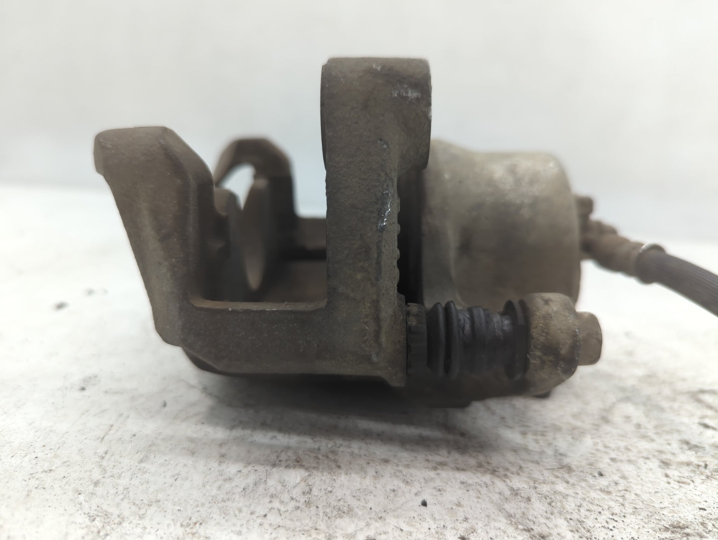 2013-2019 Nissan Sentra Front Driver Left Brake Caliper - Oemusedautoparts1.com