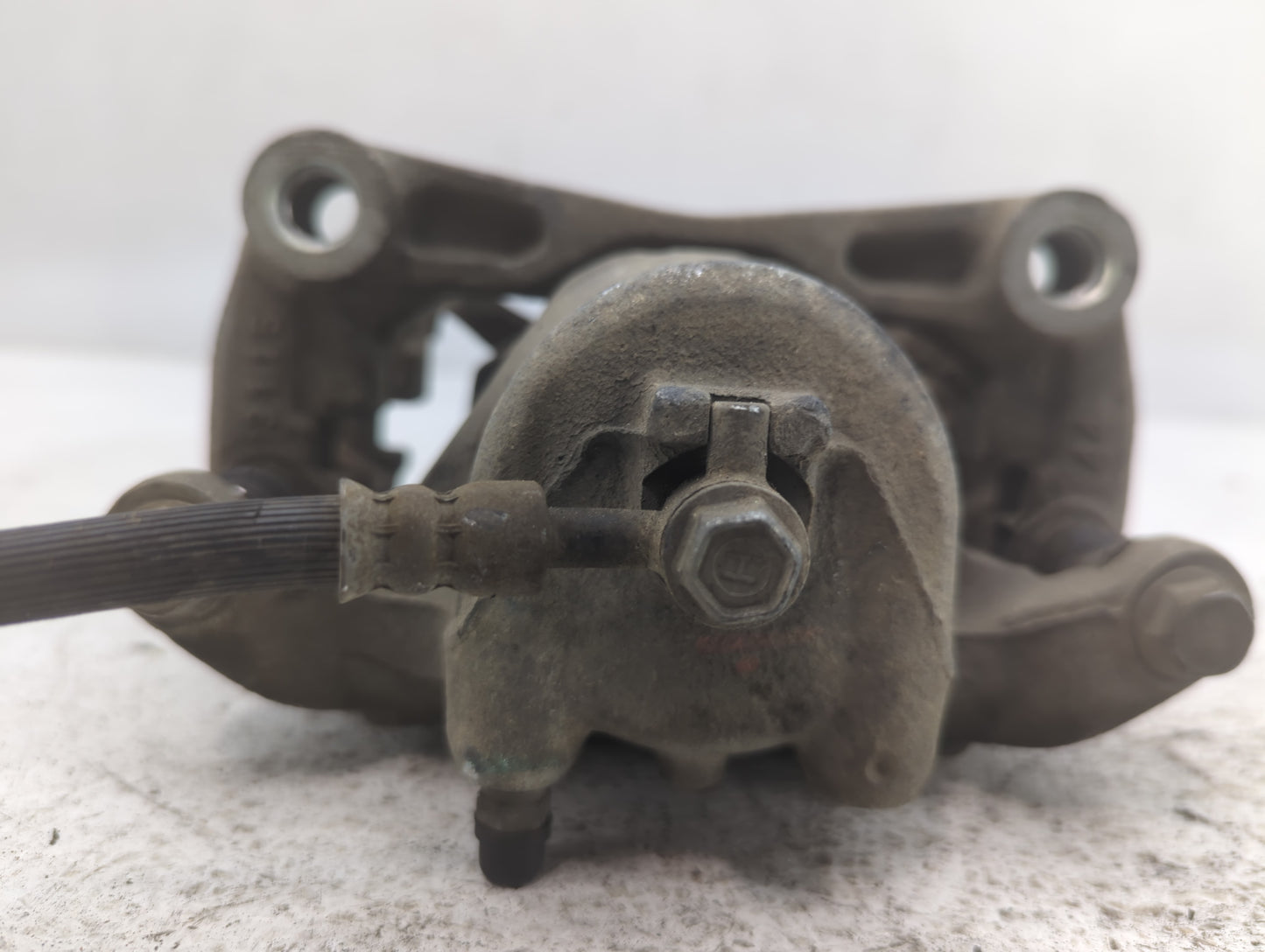 2013-2019 Nissan Sentra Front Driver Left Brake Caliper - Oemusedautoparts1.com