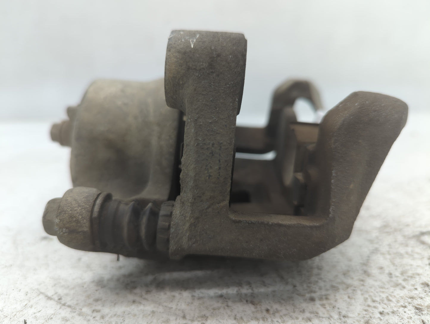 2013-2019 Nissan Sentra Front Driver Left Brake Caliper - Oemusedautoparts1.com