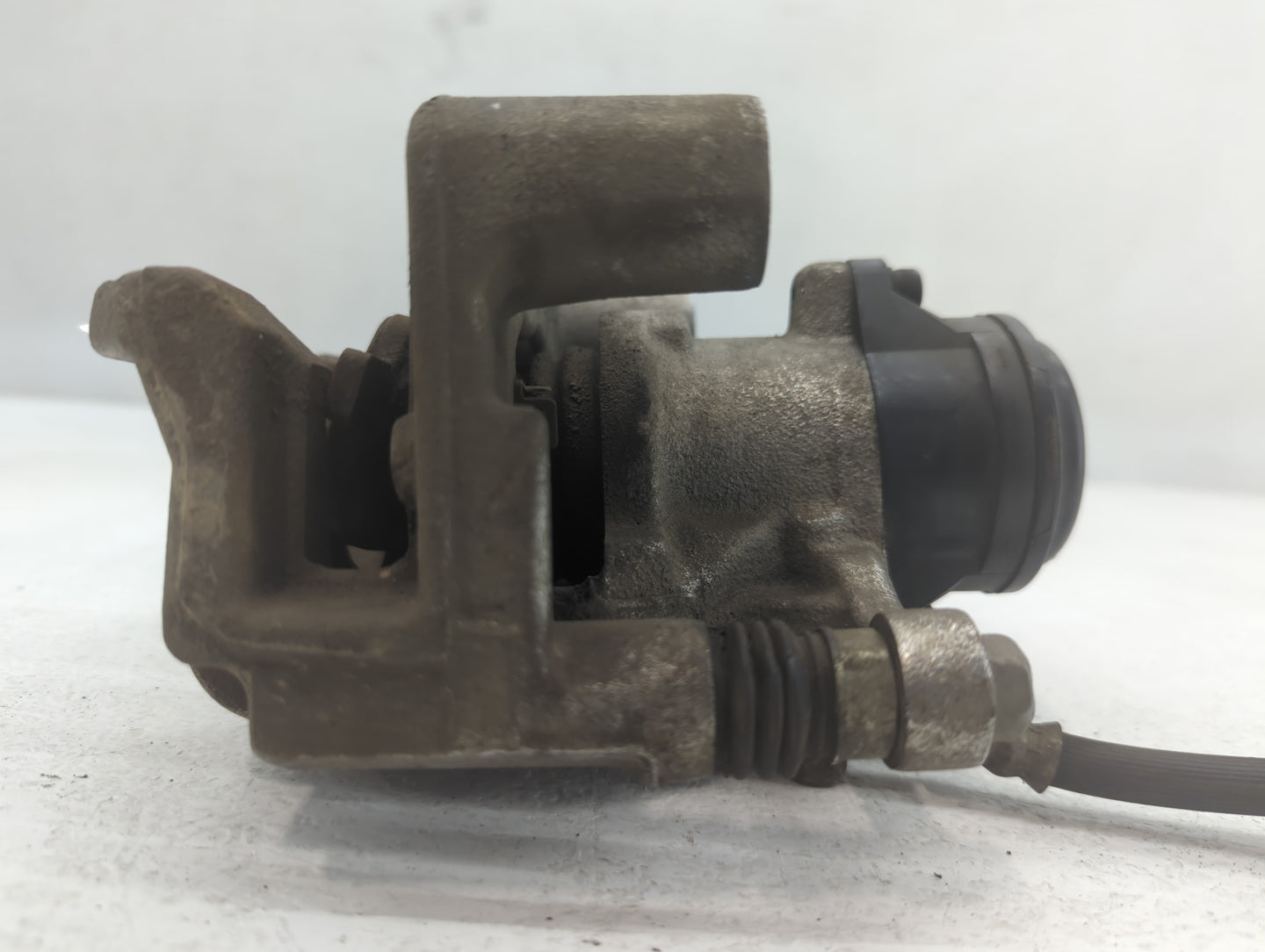 2020-2022 Kia Telluride Front Passenger Right Brake Caliper - Oemusedautoparts1.com