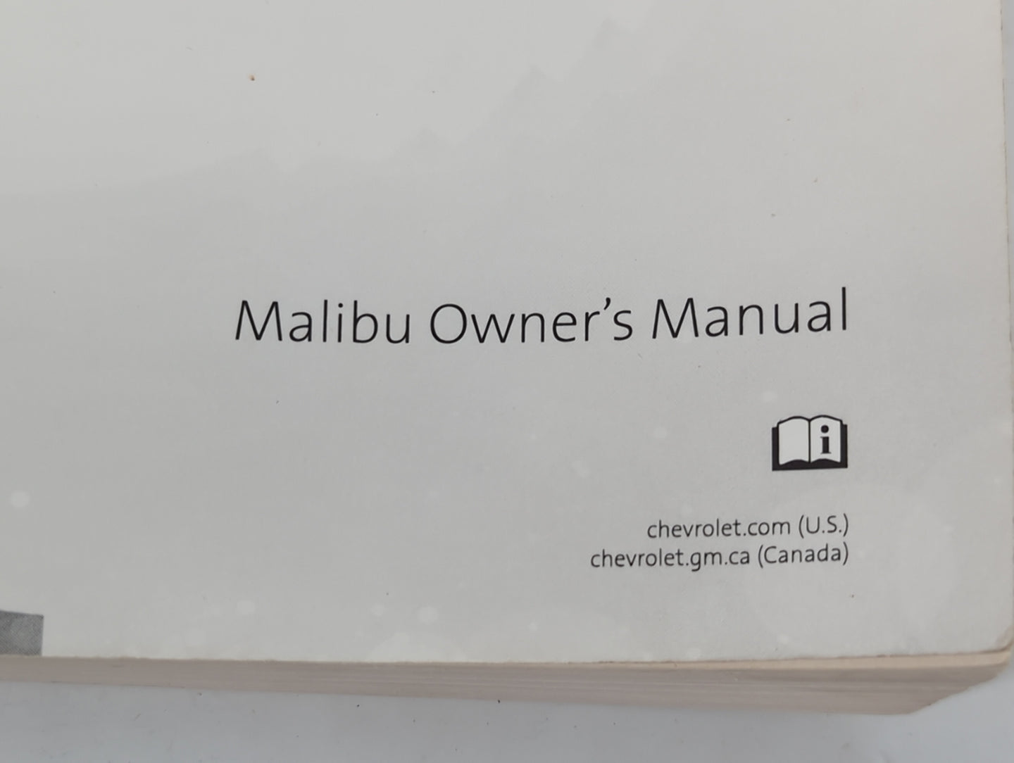 2017 Chevrolet Malibu Owners Manual Book Guide P/N:23461930 B OEM Used Auto Parts - Oemusedautoparts1.com