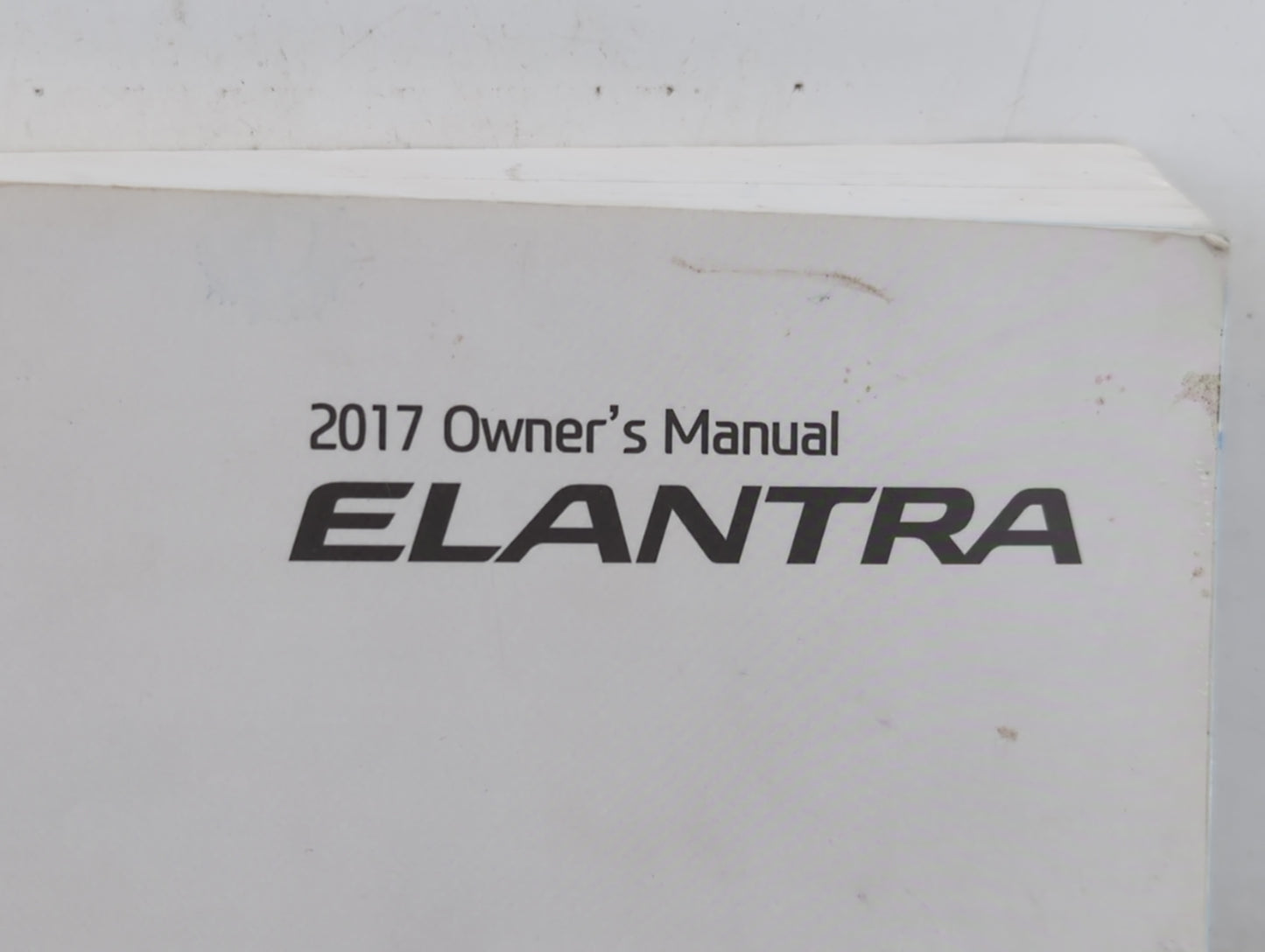 2017 Hyundai Elantra Owners Manual Book Guide P/N:HF30-EU62B OEM Used Auto Parts - Oemusedautoparts1.com
