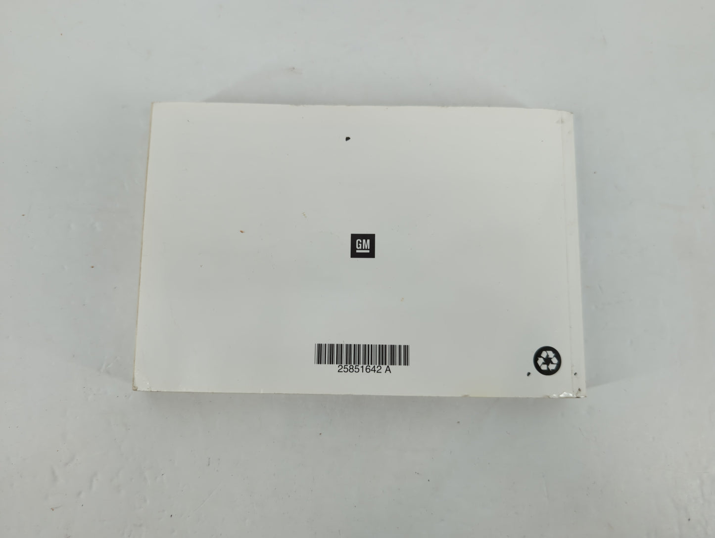 2010 Chevrolet Traverse Owners Manual Book Guide P/N:25851642 A OEM Used Auto Parts - Oemusedautoparts1.com