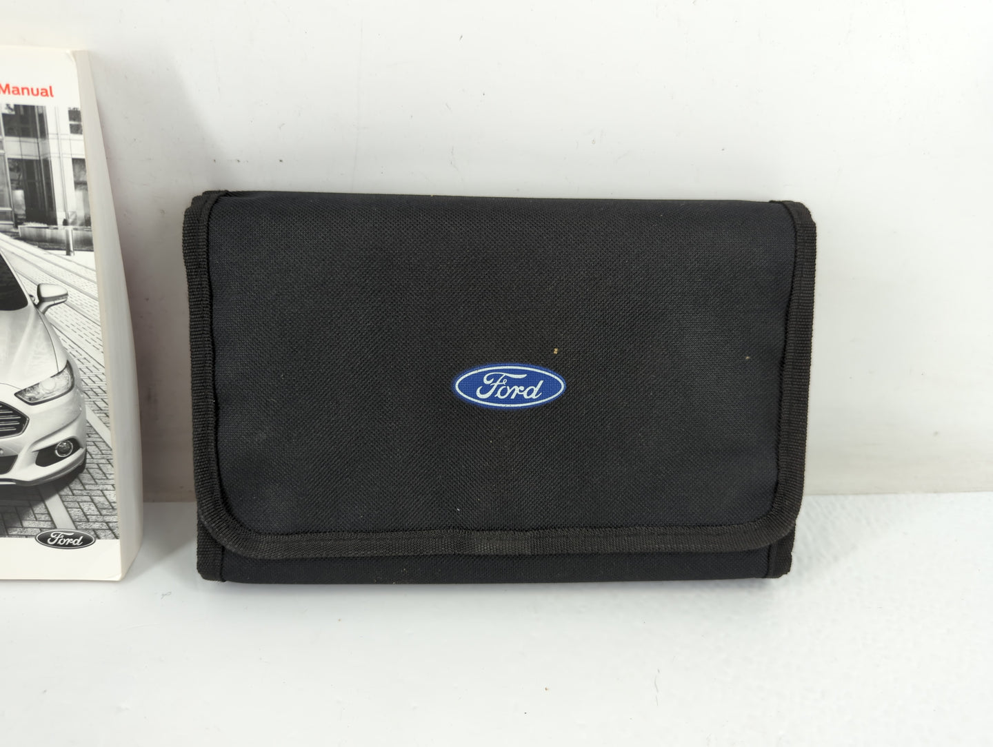 2016 Ford Fusion Owners Manual Book Guide P/N:GE5J 19A321 AA OEM Used Auto Parts - Oemusedautoparts1.com