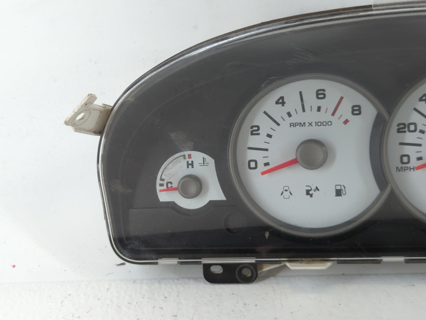 2006-2007 Ford Escape Instrument Cluster Speedometer Gauges P/N:6LBI 10B49 AB Fits Fits 2006 2007 OEM Used Auto Parts - Oemusedautoparts1.com