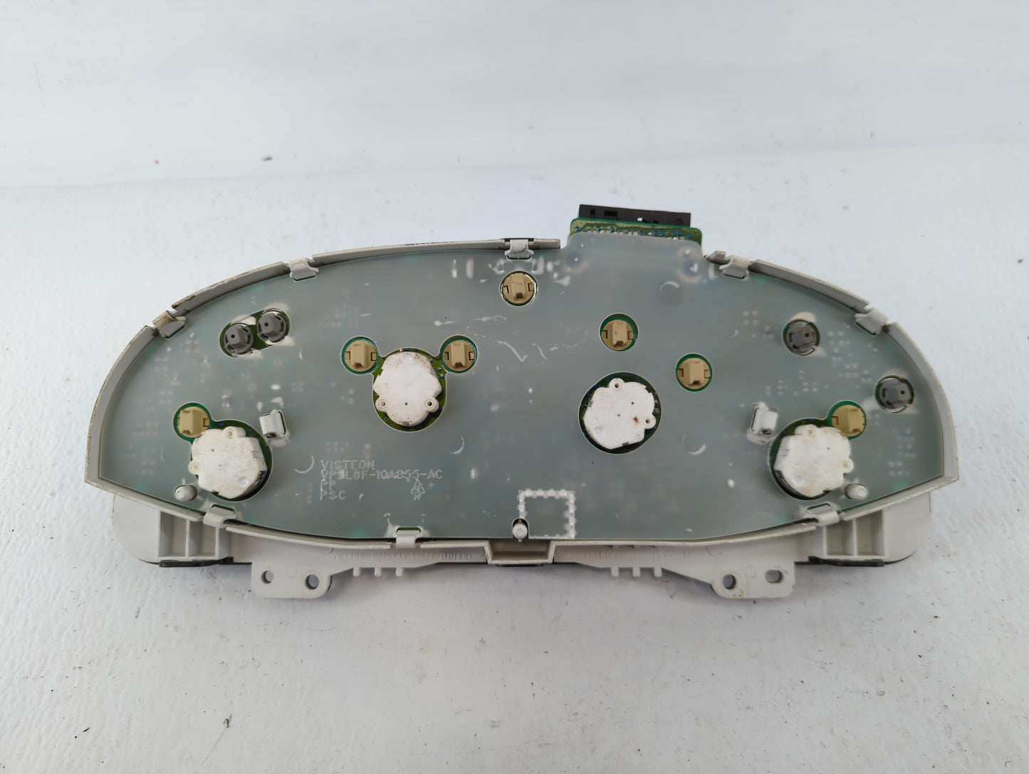 2006-2007 Ford Escape Instrument Cluster Speedometer Gauges P/N:6LBI 10B49 AB Fits Fits 2006 2007 OEM Used Auto Parts - Oemusedautoparts1.com