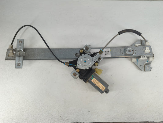 2002-2007 Saturn Vue Driver Left Front Window Regulator - Oemusedautoparts1.com