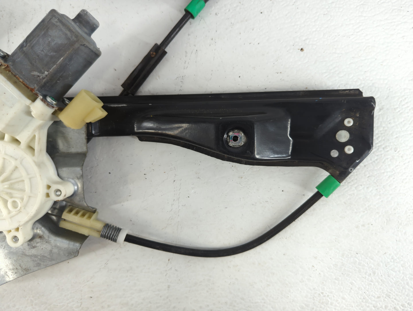 2005-2010 Pontiac G6 Driver Left Front Window Regulator - Oemusedautoparts1.com