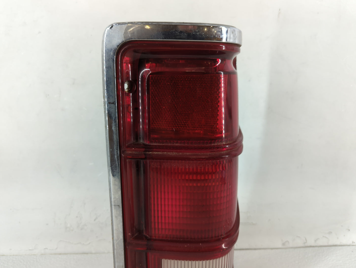1993-1996 Dodge Dakota Tail Light Assembly Passenger Right OEM P/N:#4357516 Fits Fits 1993 1994 1995 1996 OEM Used Auto Parts - Oemusedautoparts1.com