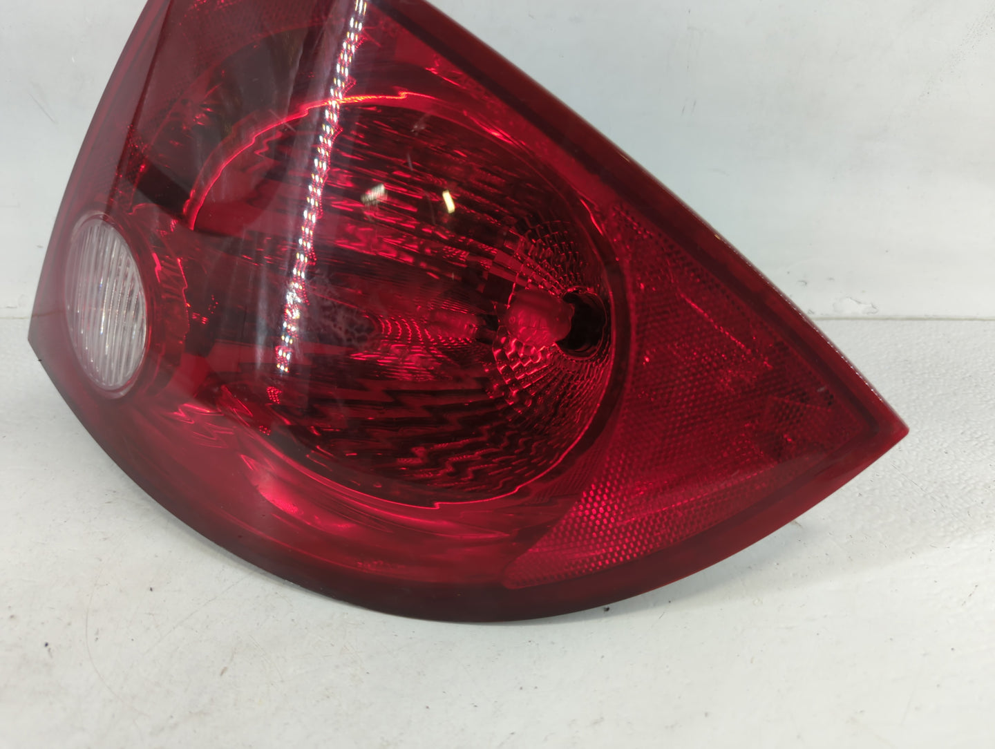 2005-2010 Chevrolet Cobalt Tail Light Assembly Passenger Right OEM P/N:15277881 Fits Fits 2005 2006 2007 2008 2009 2010 OEM Used Auto Parts - Oemusedautoparts1.com