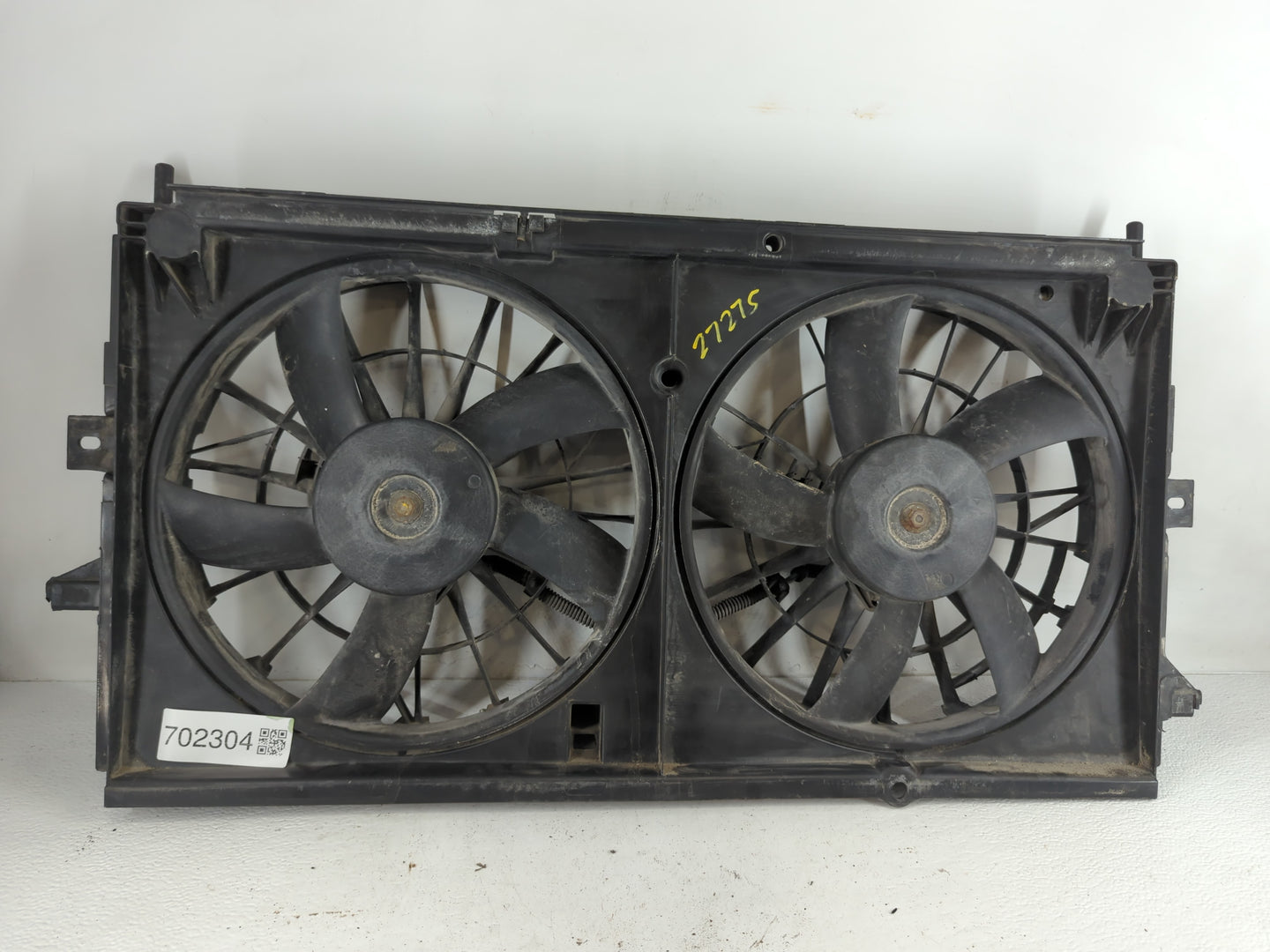 2002-2005 Buick Century Left Radiator Fan Motor Assembly - Oemusedautoparts1.com