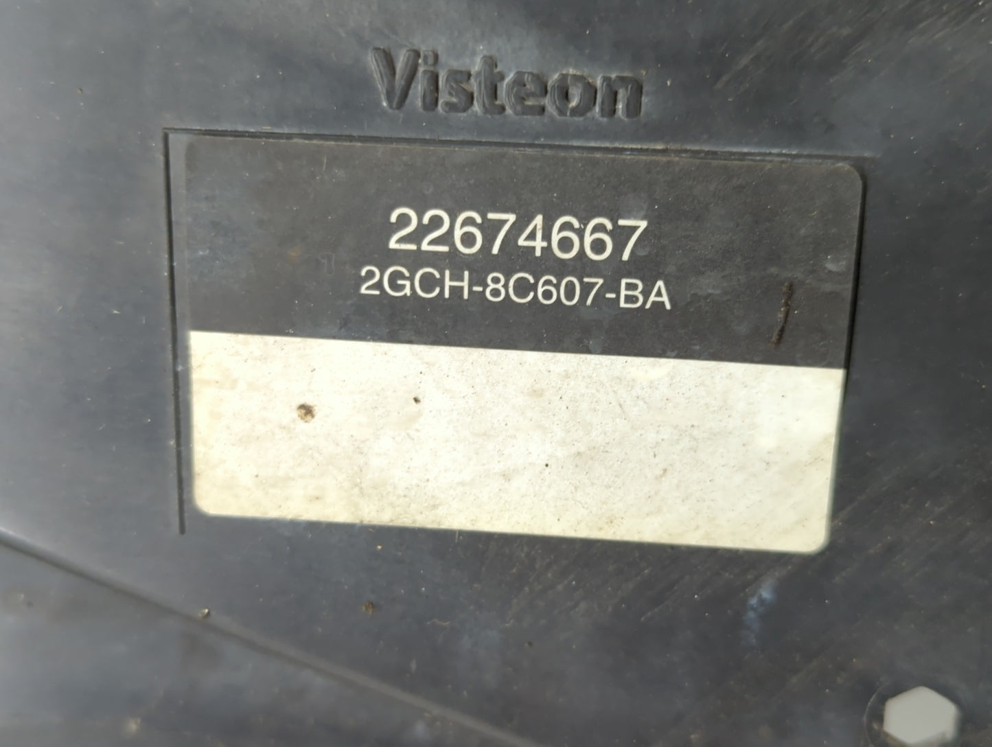 2002-2003 Saturn Vue Left Radiator Fan Motor Assembly - Oemusedautoparts1.com